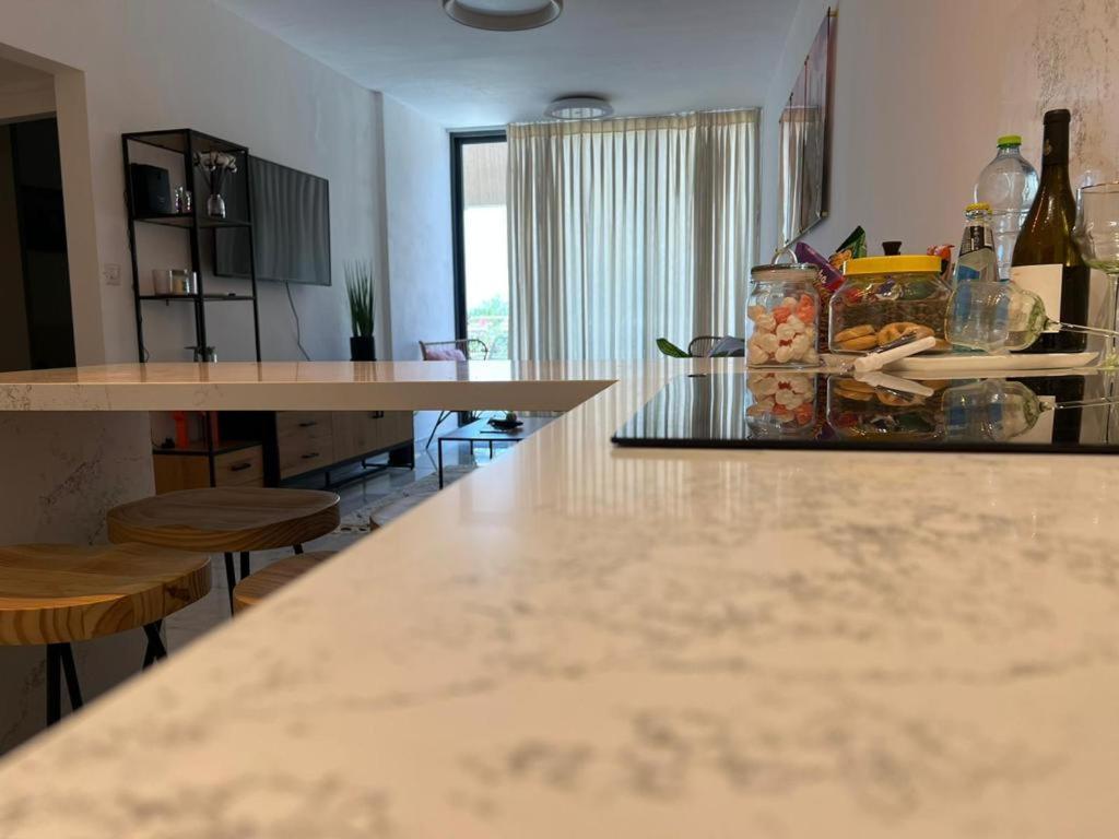 Lasuita-exclusive Ceserea-luxury וילה *